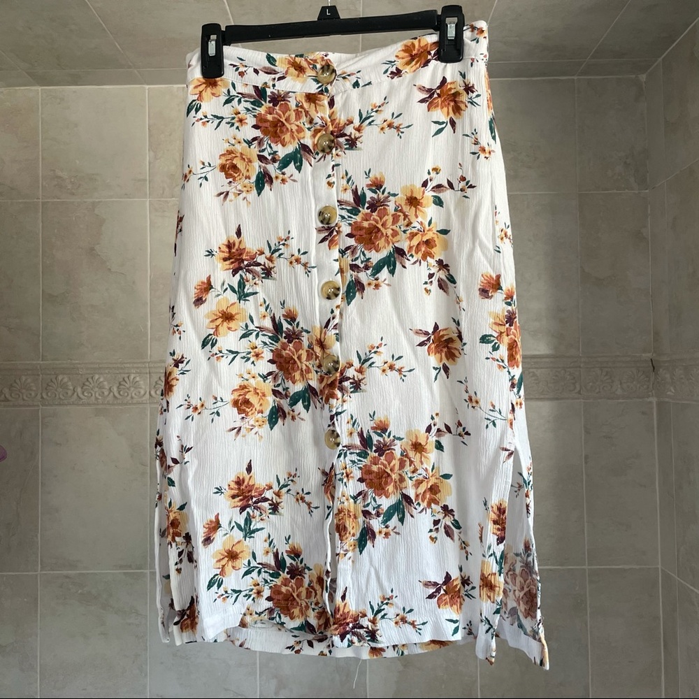 Love Tree floral skirt buttons white yellow brown